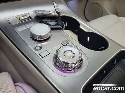 Genesis GV70 2025 0.1 автомат (гидро), миниатюра 9