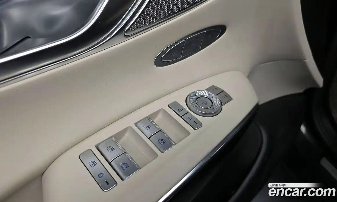 Genesis GV70 2023 2.5 автомат (гидро), фото 29