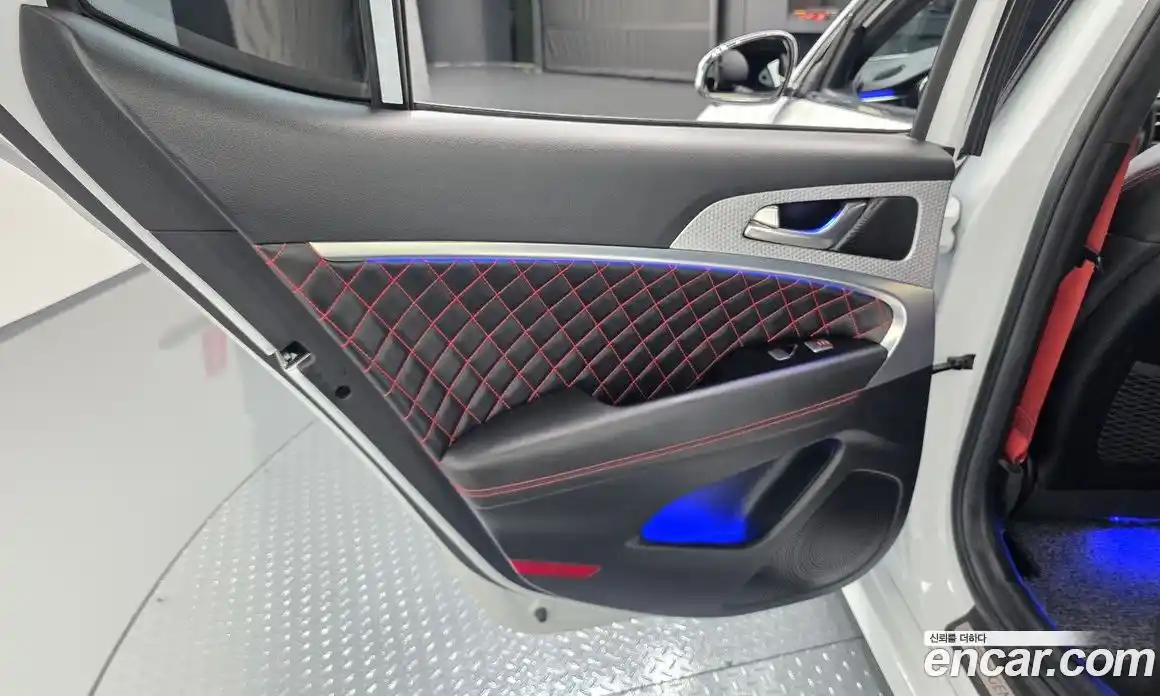Genesis G70 2022 3.3 автомат (гидро), фото 14