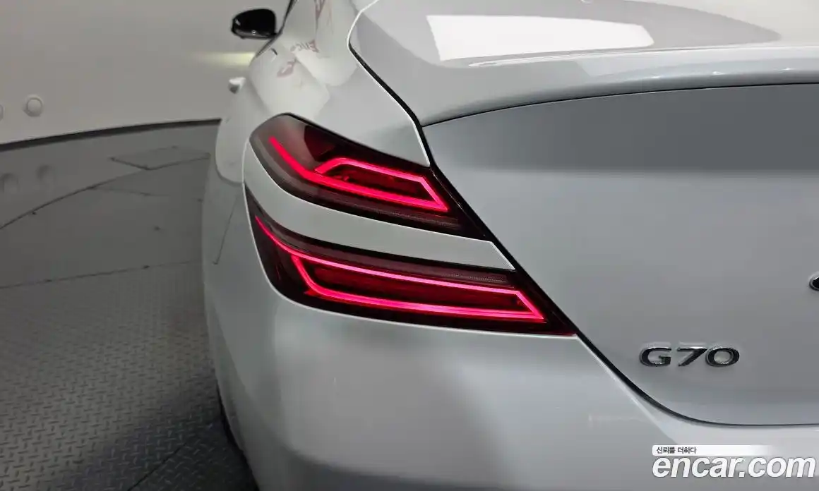 Genesis G70 2022 3.3 автомат (гидро), фото 8