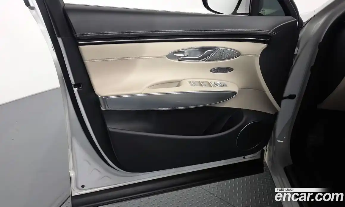 Genesis GV70 2021 2.5 автомат (гидро), фото 14