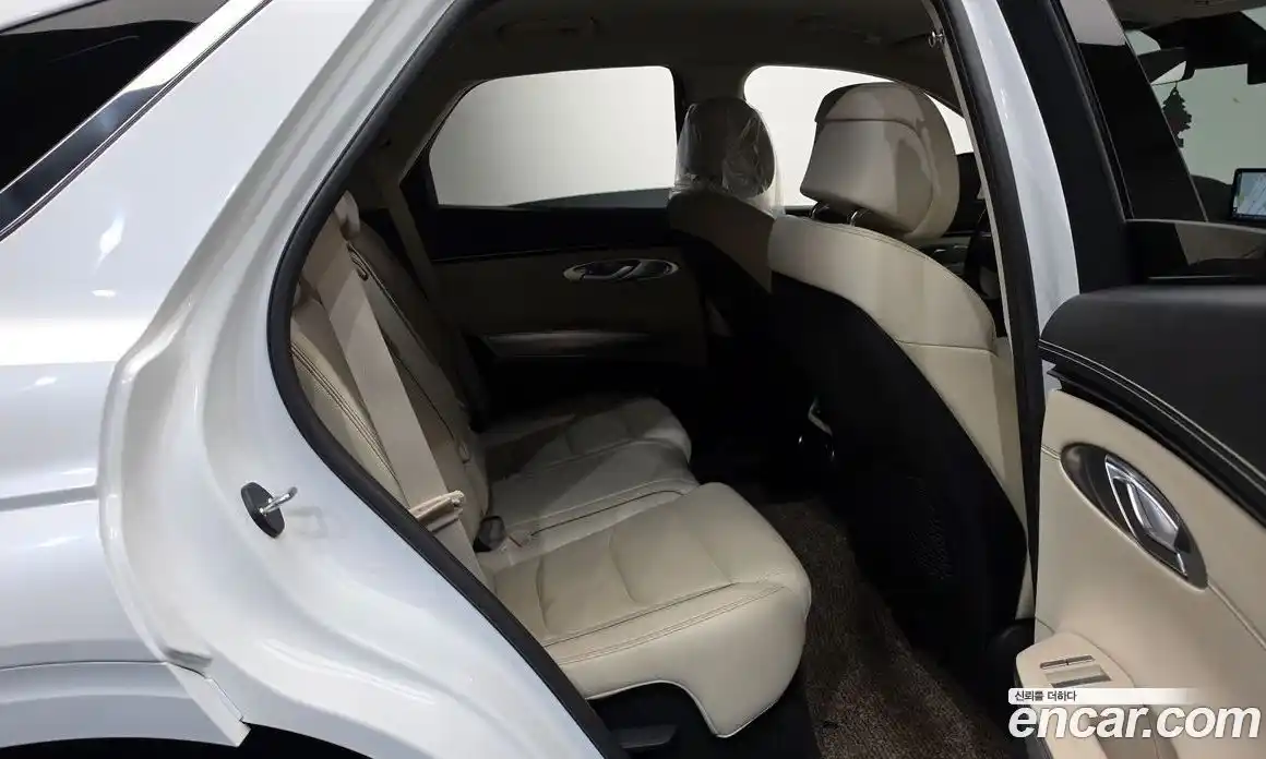 Genesis GV70 2021 2.5 автомат (гидро), фото 17