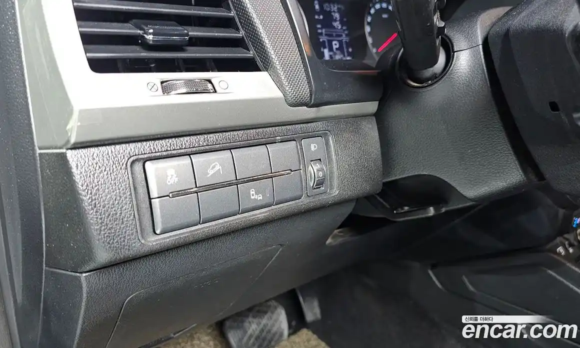 SsangYong Rexton 2018 2.2 автомат (гидро), фото 27