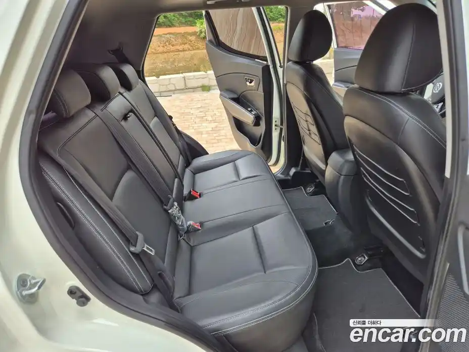 SsangYong TIBOLI 2017 1.6 автомат (гидро), фото 16