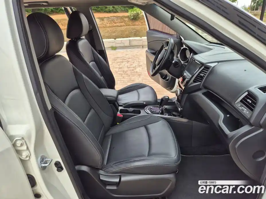 SsangYong TIBOLI 2017 1.6 автомат (гидро), фото 17