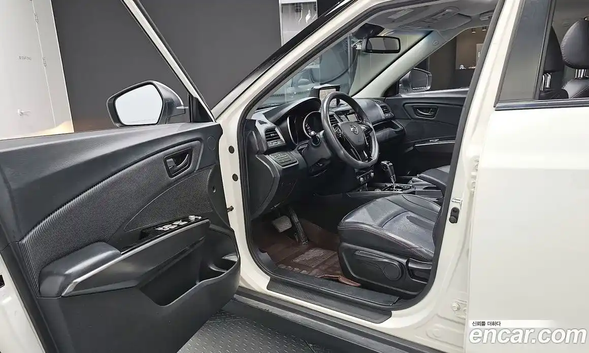 SsangYong TIBOLI 2016 1.6 автомат (гидро), фото 13
