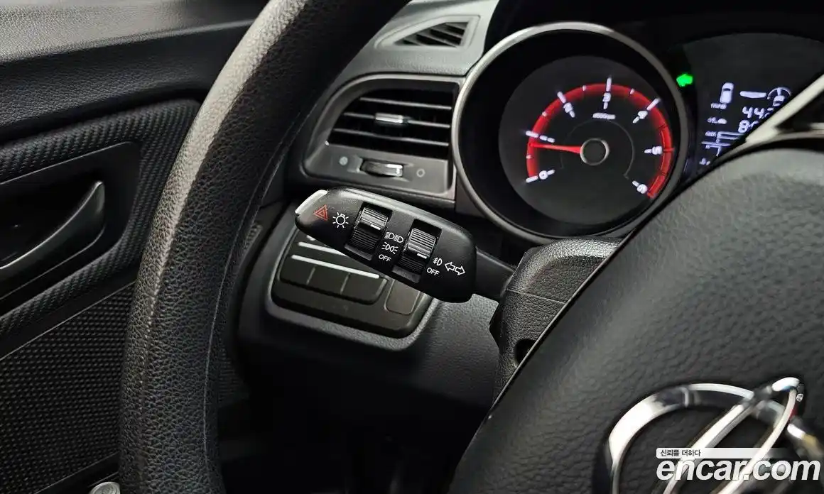 SsangYong TIBOLI 2016 1.6 автомат (гидро), фото 23
