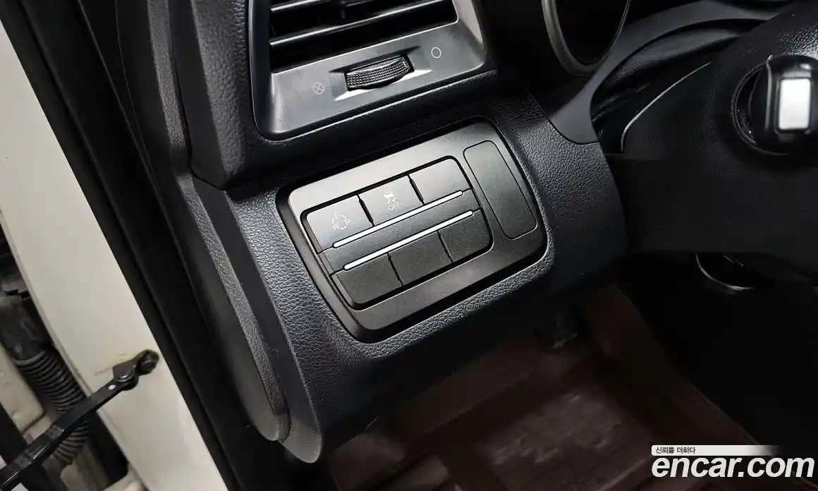SsangYong TIBOLI 2016 1.6 автомат (гидро), фото 26