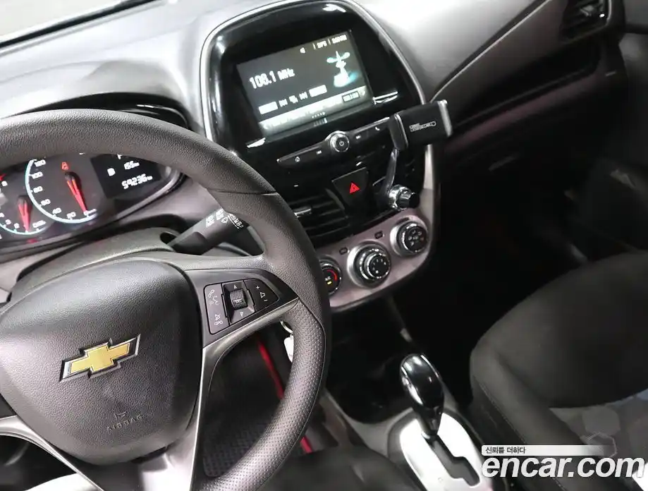 Chevrolet Spark 2016 1.0 автомат (гидро), фото 7