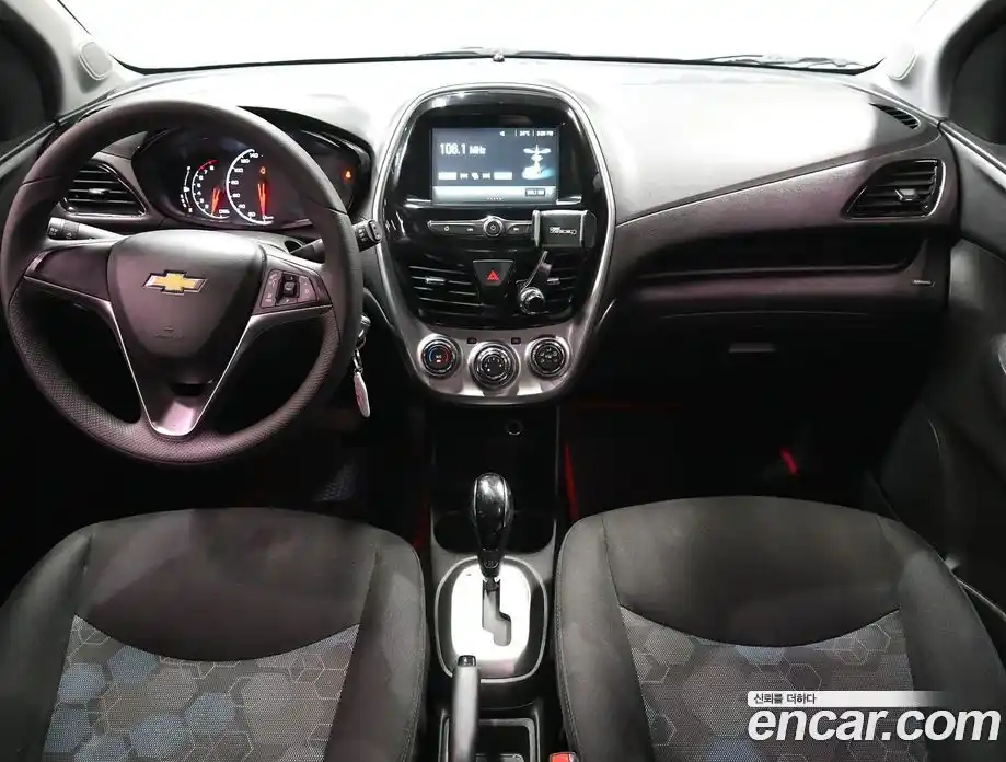 Chevrolet Spark 2016 1.0 автомат (гидро), фото 9