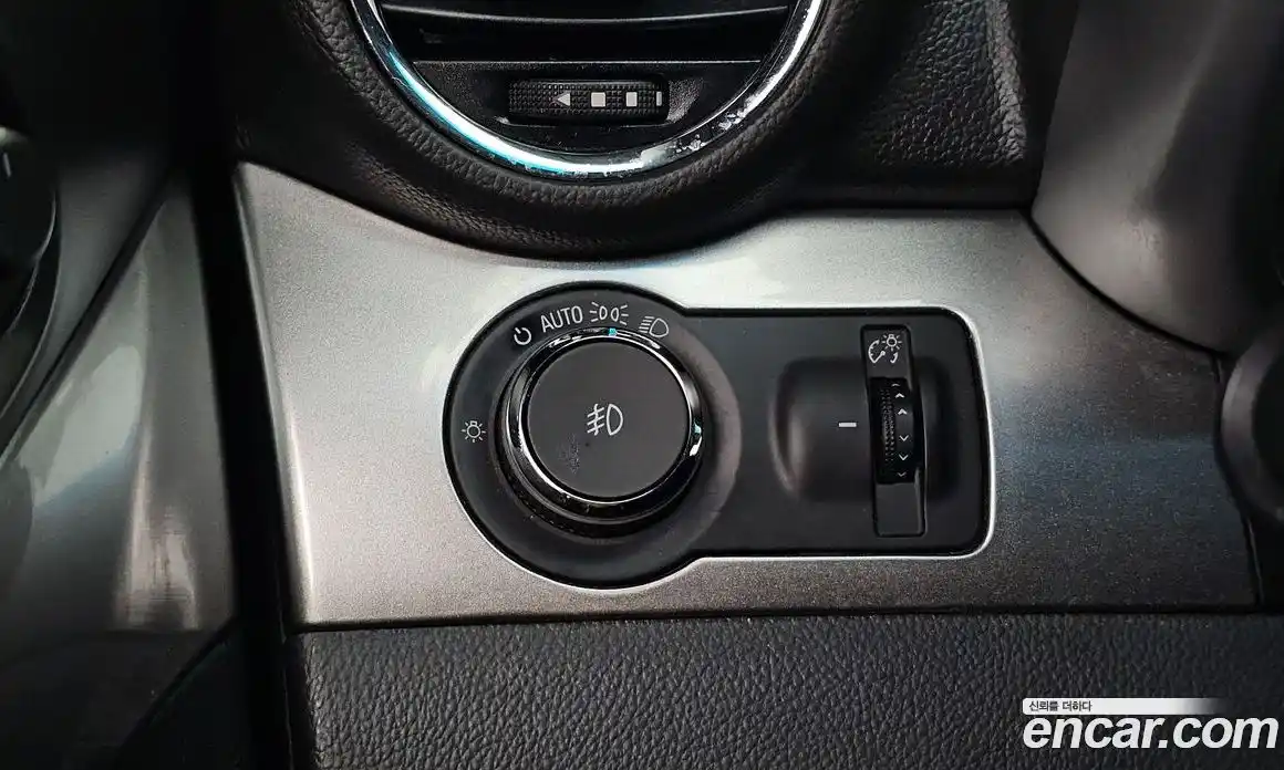 Chevrolet Orlando 2013 2.0 автомат (гидро), фото 14