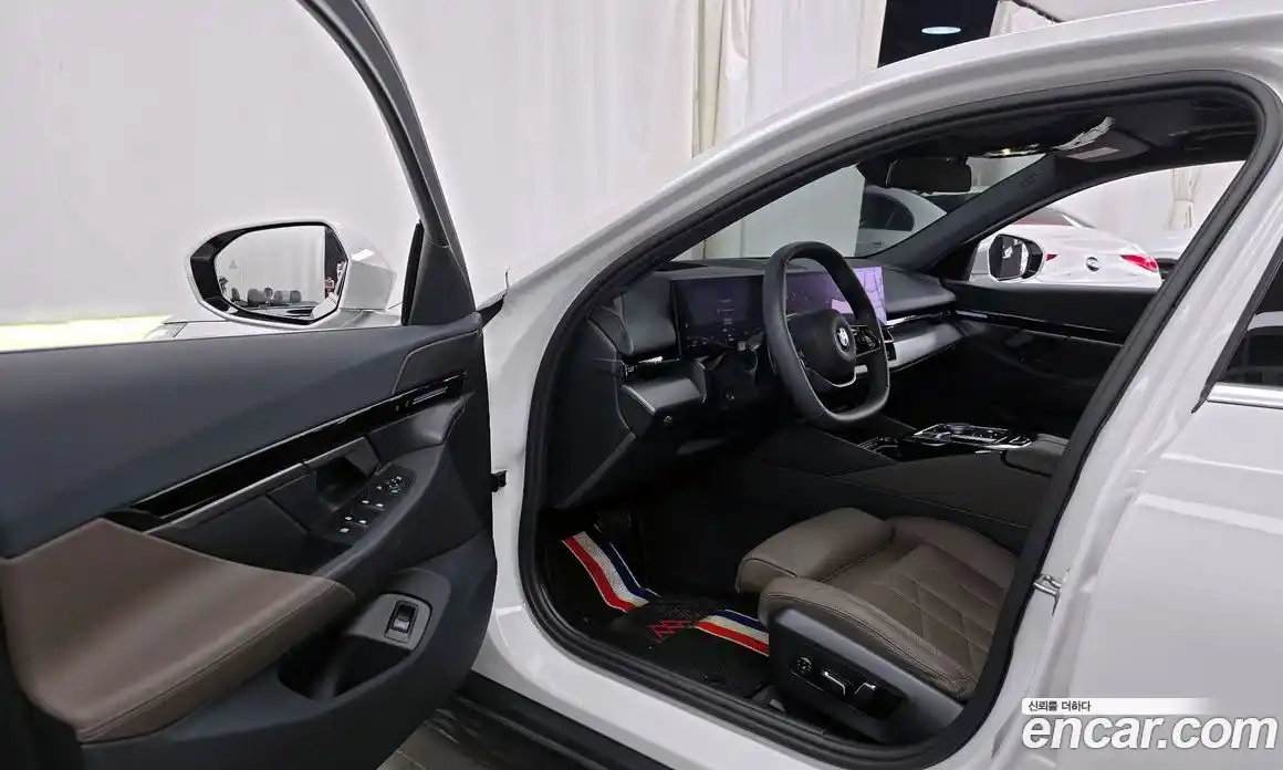BMW 5 серия 2024 2.0 автомат (гидро), фото 13