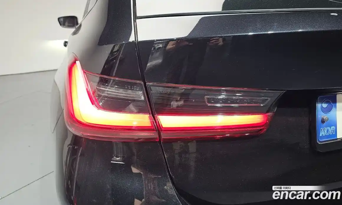 BMW 3 серия 2023 2.0 автомат (гидро), фото 8