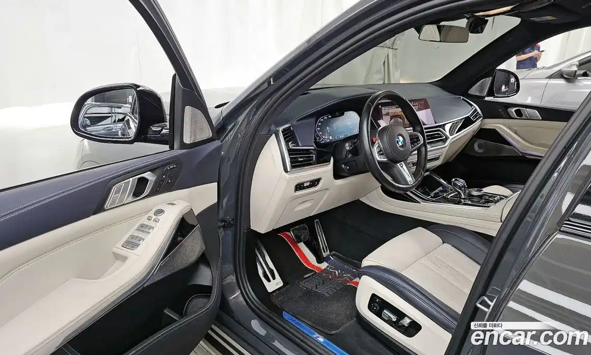 BMW X7 2022 3.0 автомат (гидро), фото 13