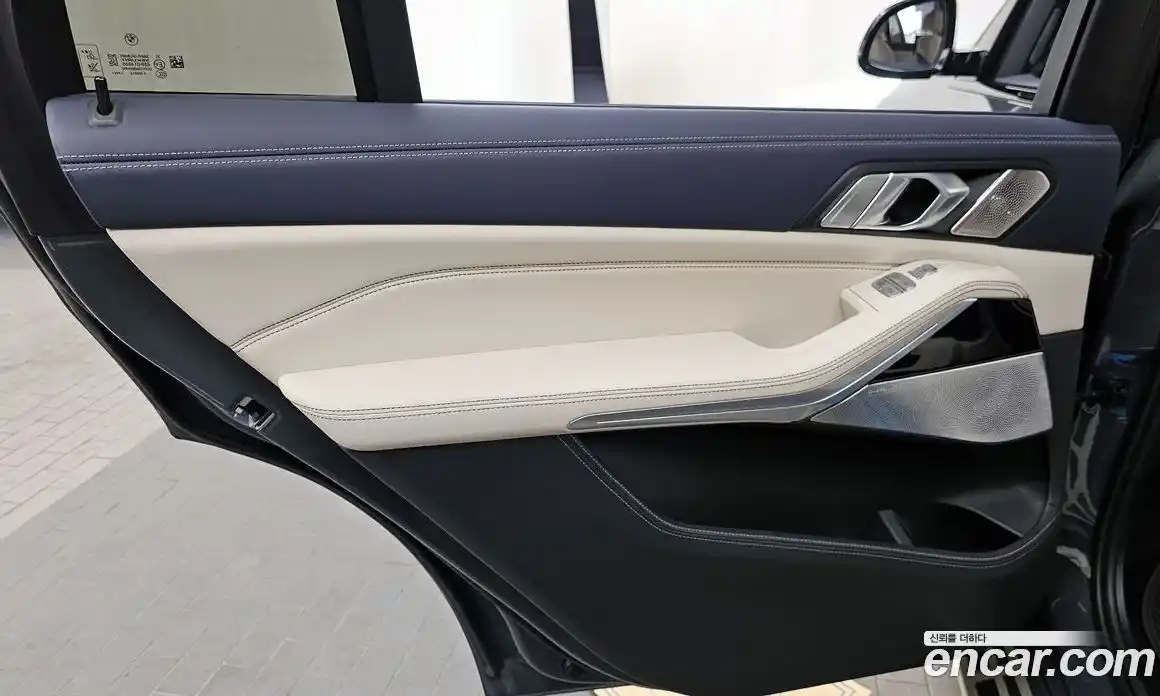 BMW X7 2022 3.0 автомат (гидро), фото 15