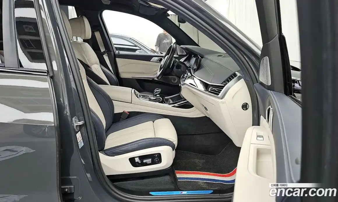 BMW X7 2022 3.0 автомат (гидро), фото 17