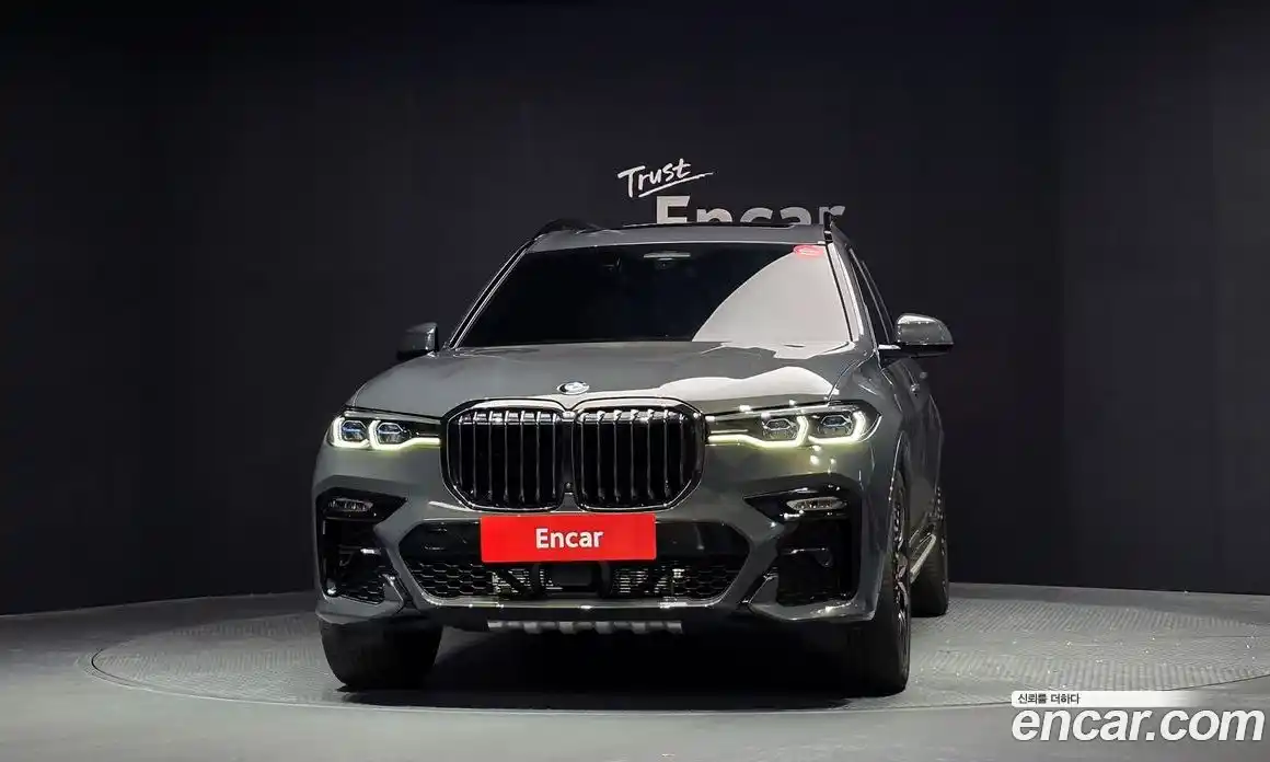 BMW X7 2022 3.0 автомат (гидро), фото 3