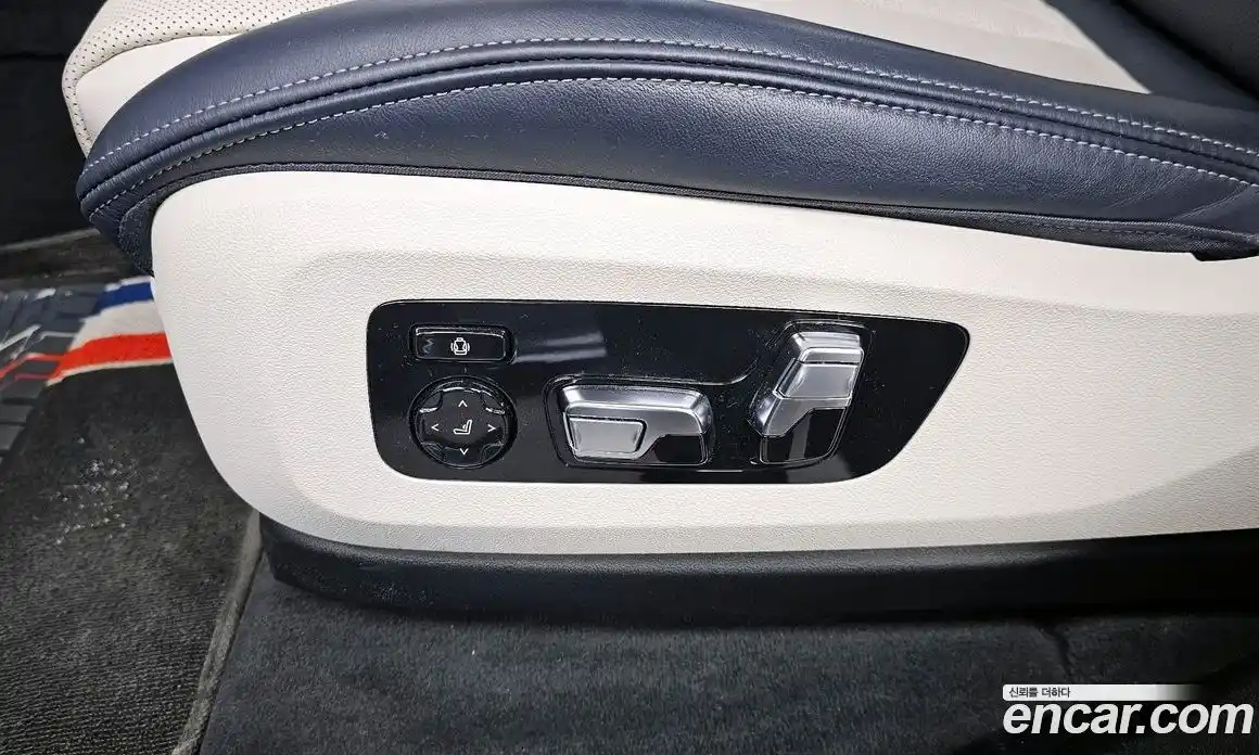 BMW X7 2022 3.0 автомат (гидро), фото 32