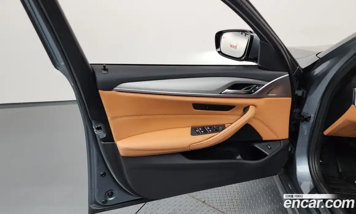 BMW 5 серия 2017 2.0 автомат (гидро), фото 14
