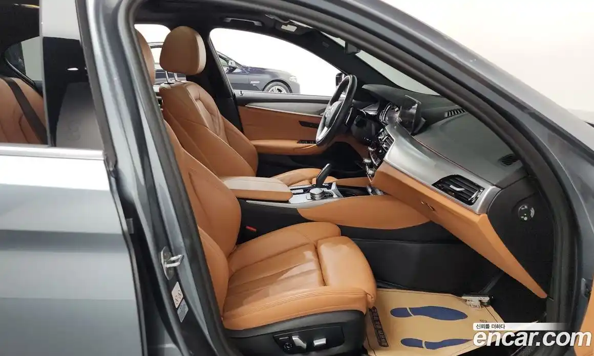 BMW 5 серия 2017 2.0 автомат (гидро), фото 16