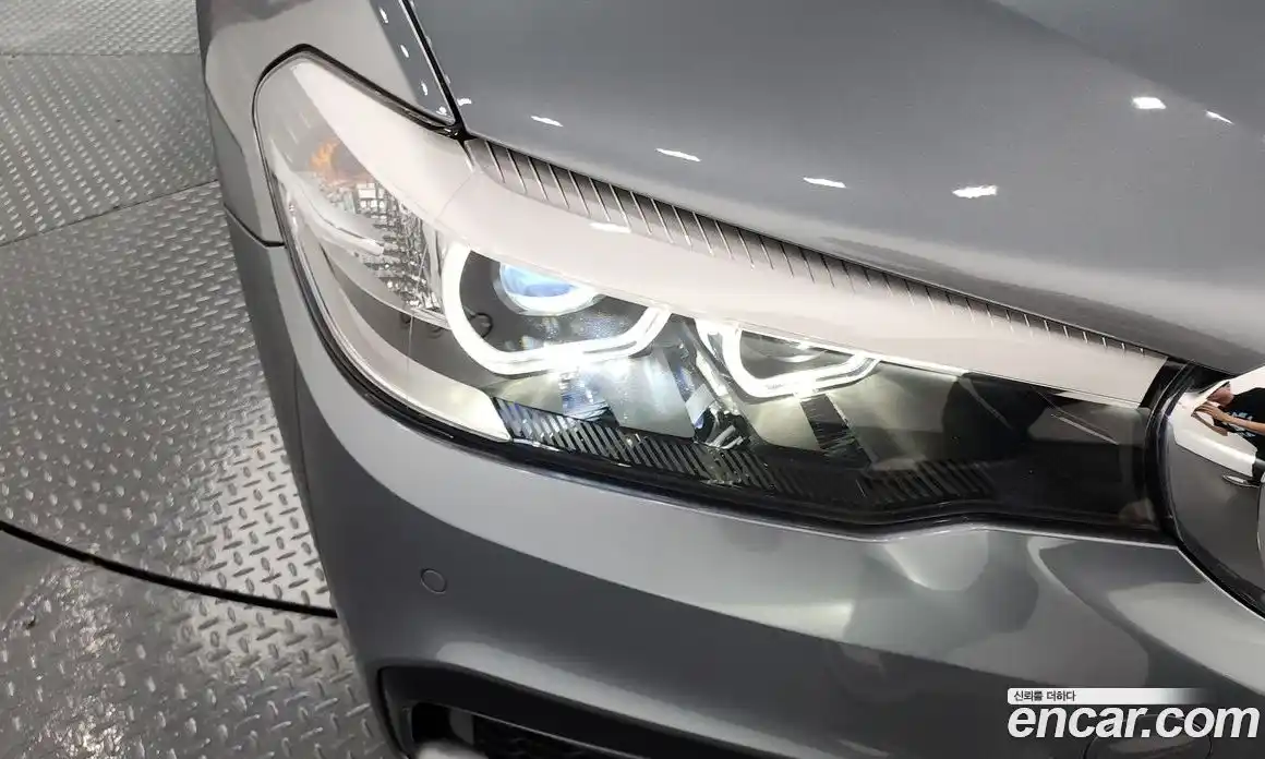 BMW 5 серия 2017 2.0 автомат (гидро), фото 8