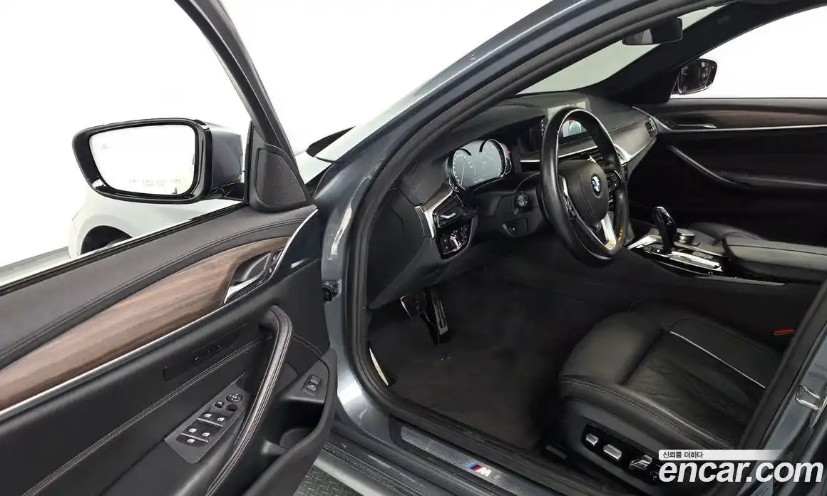 BMW 5 серия 2017 2.0 автомат (гидро), фото 10