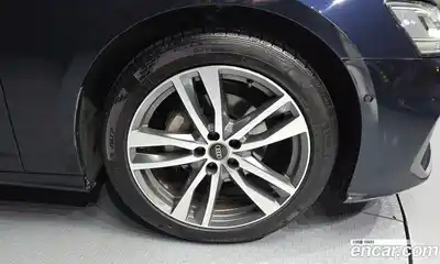 Audi A6 2023 2.0 автомат (гидро), миниатюра 5
