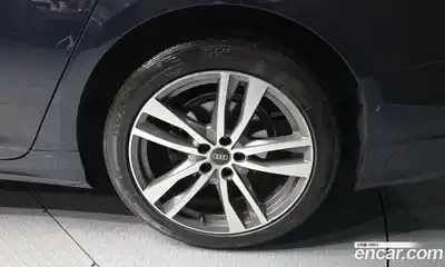 Audi A6 2023 2.0 автомат (гидро), миниатюра 7