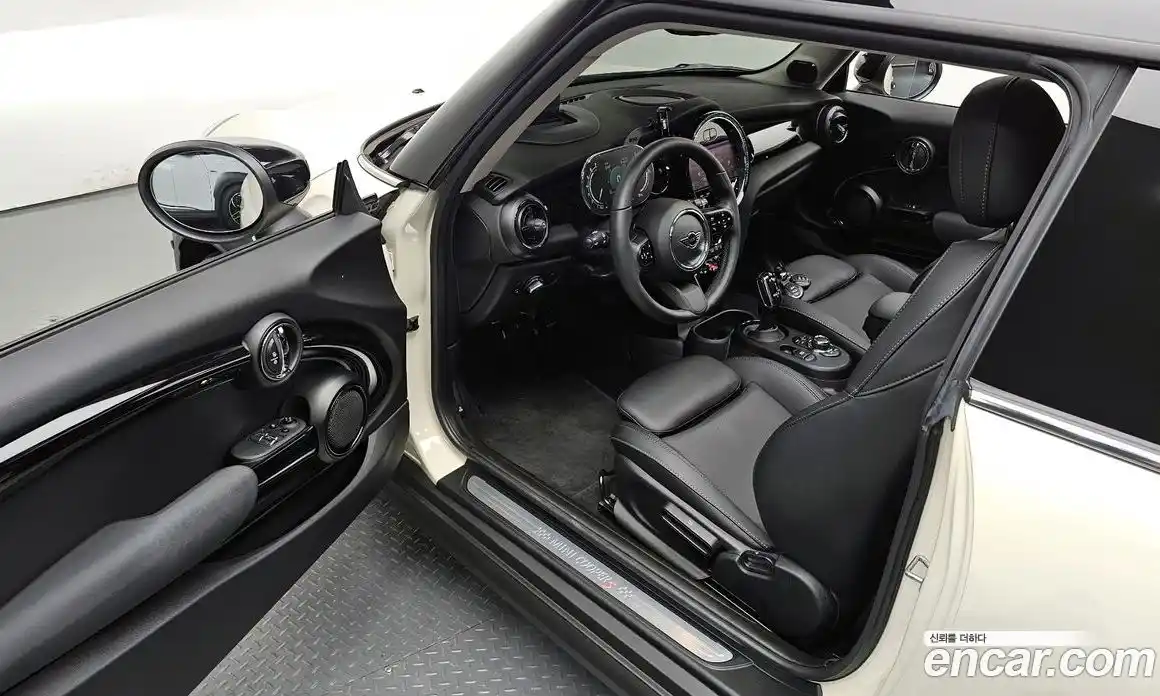 Mini Cooper 2021 2.0 автомат (гидро), фото 16