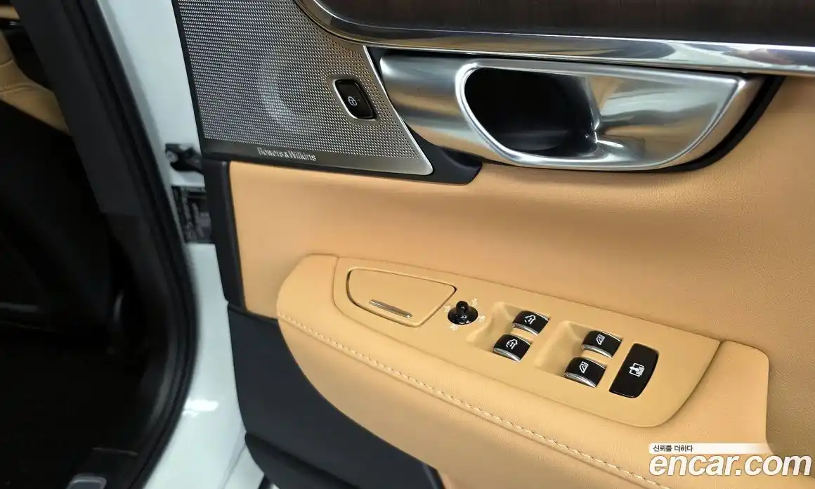 Volvo S90 2024 2.0 автомат (гидро), фото 34