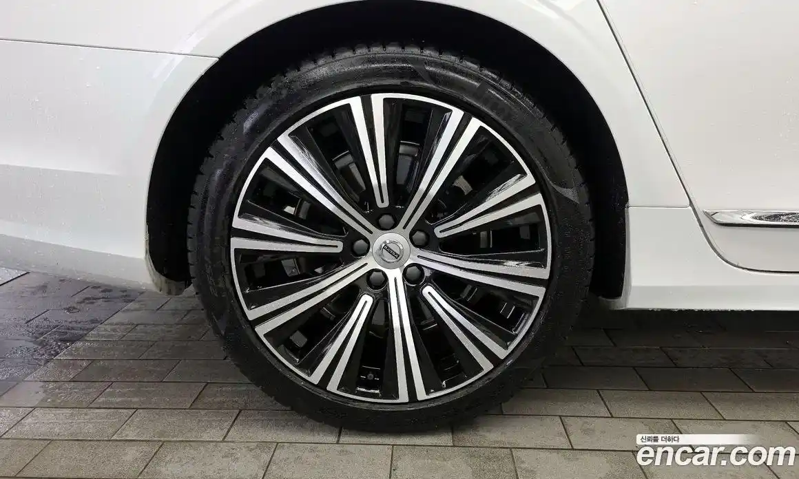 Volvo S90 2024 2.0 автомат (гидро), фото 5
