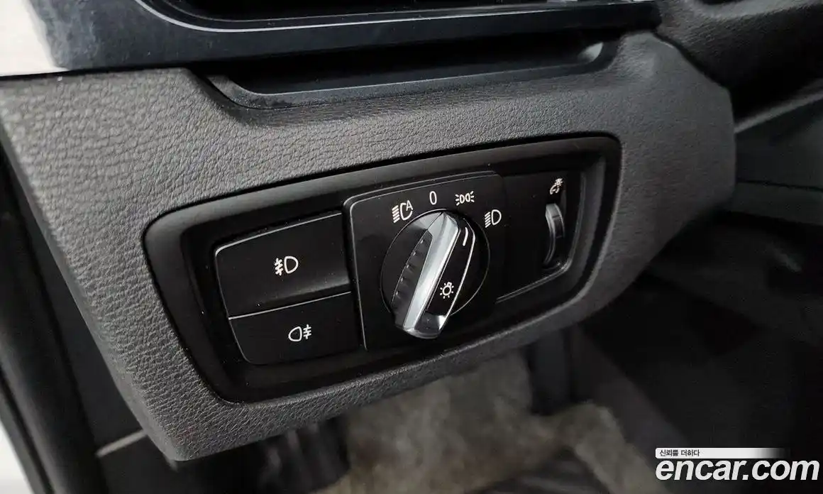 BMW X1 2016 2.0 автомат (гидро), фото 14