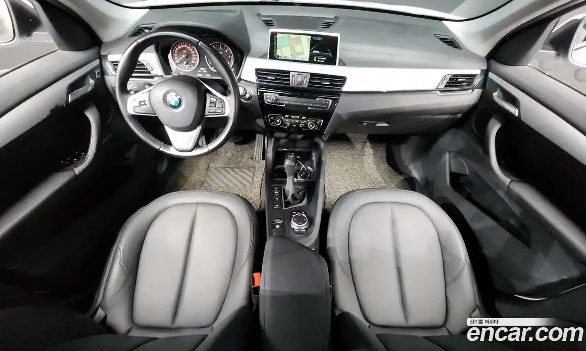 BMW X1 2016 2.0 автомат (гидро), фото 7
