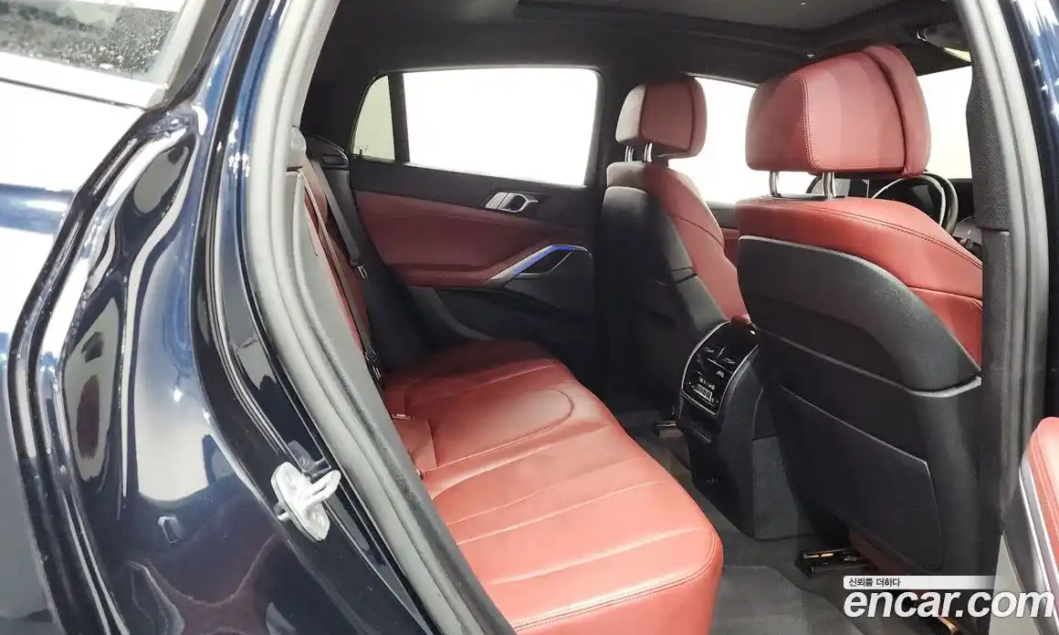 BMW X6 2021 3.0 автомат (гидро), фото 17