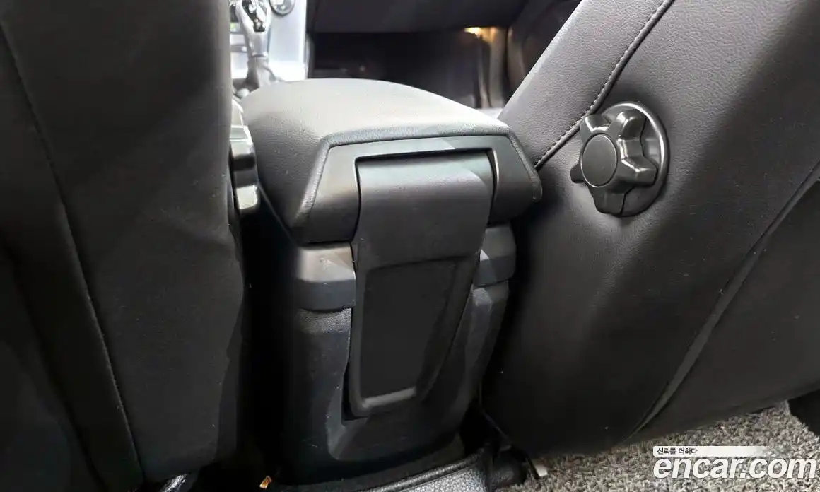 Volvo V40 2018 2.0 автомат (гидро), фото 30