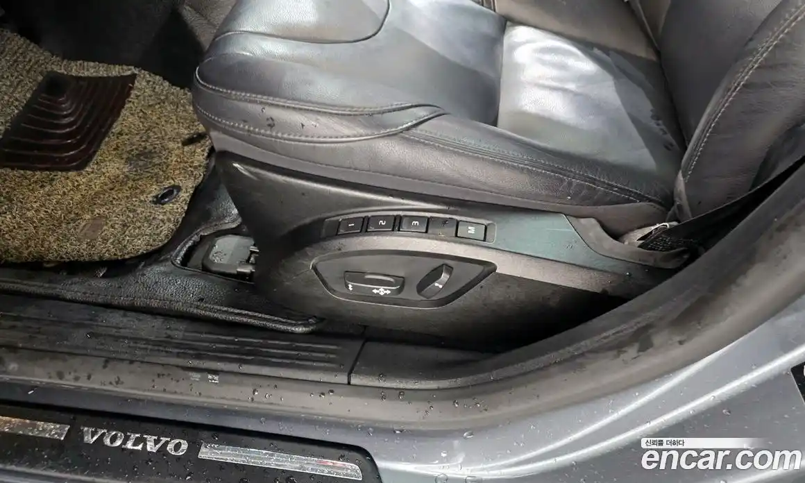 Volvo V40 2018 2.0 автомат (гидро), фото 34