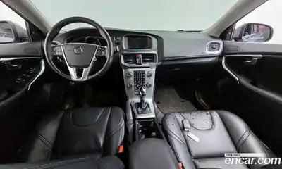 Volvo V40 2018 2.0 автомат (гидро), миниатюра 10