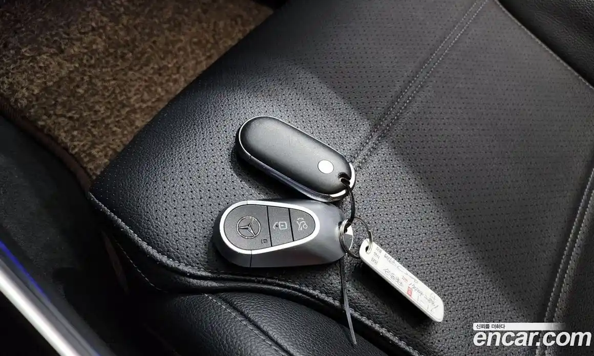 Mercedes-Benz C-Class 2022 2.0 гидро, фото 21 Mercedes-Benz C-Class 2022 2.0 гидро, фото 21