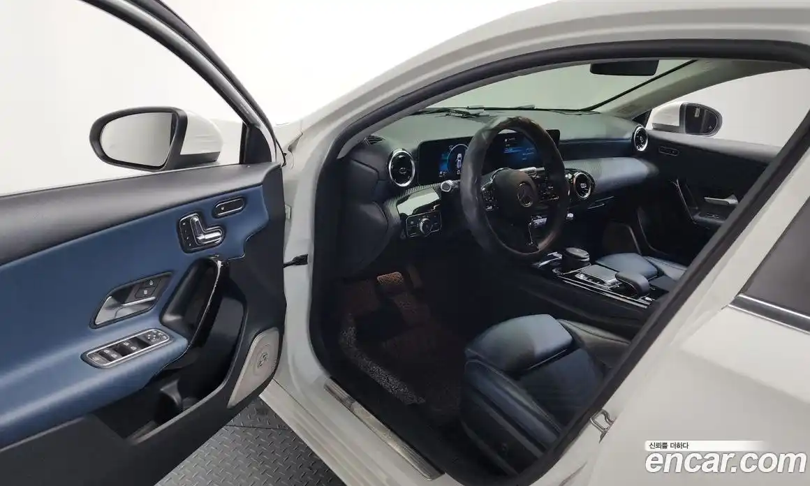 Mercedes-Benz A-Class 2019 2.0 гидро, фото 12 Mercedes-Benz A-Class 2019 2.0 гидро, фото 12