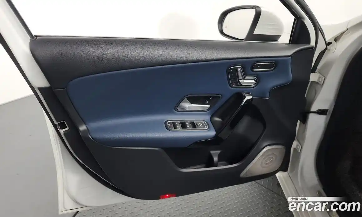 Mercedes-Benz A-Class 2019 2.0 гидро, фото 13 Mercedes-Benz A-Class 2019 2.0 гидро, фото 13