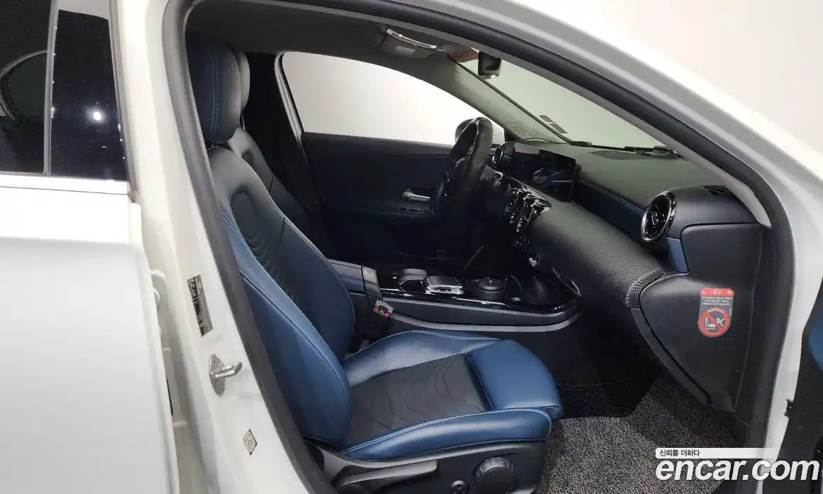 Mercedes-Benz A-Class 2019 2.0 гидро, фото 15 Mercedes-Benz A-Class 2019 2.0 гидро, фото 15