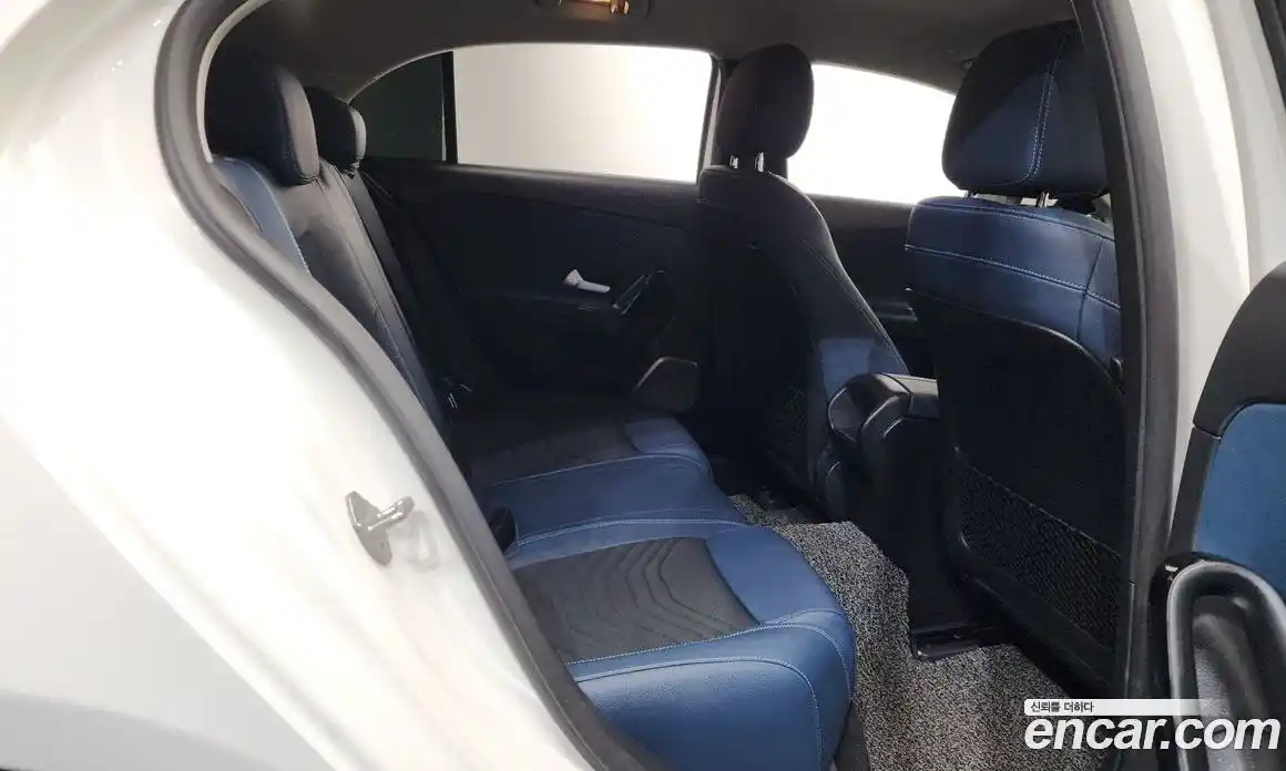 Mercedes-Benz A-Class 2019 2.0 гидро, фото 16 Mercedes-Benz A-Class 2019 2.0 гидро, фото 16