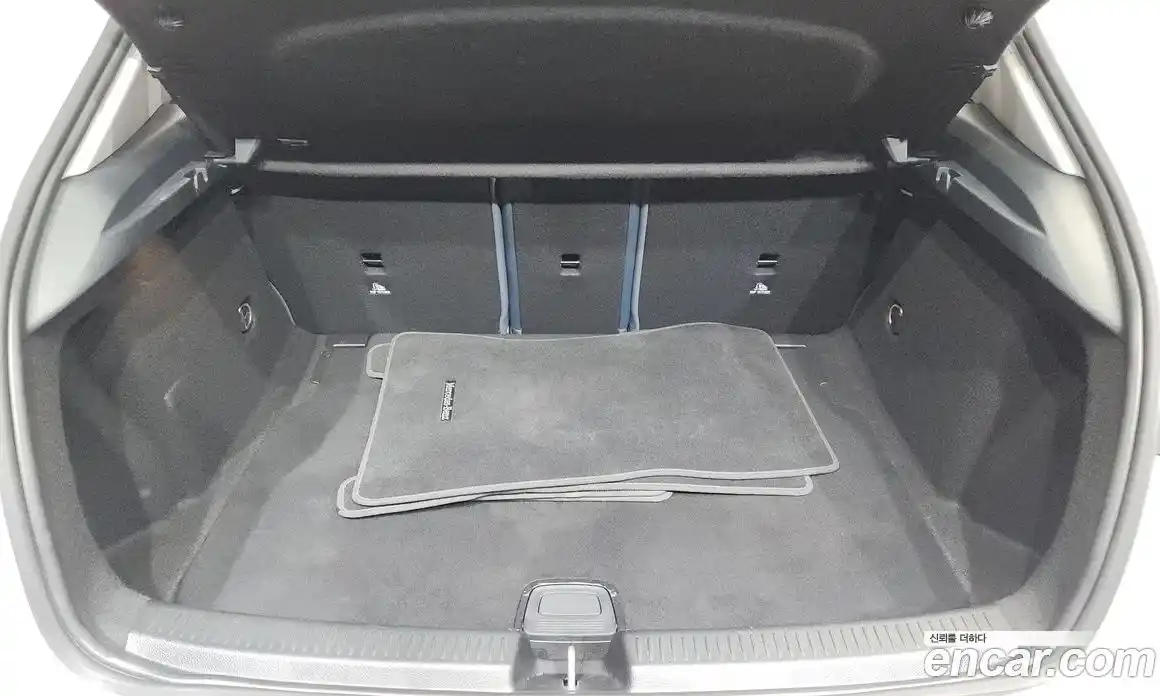 Mercedes-Benz A-Class 2019 2.0 гидро, фото 22 Mercedes-Benz A-Class 2019 2.0 гидро, фото 22
