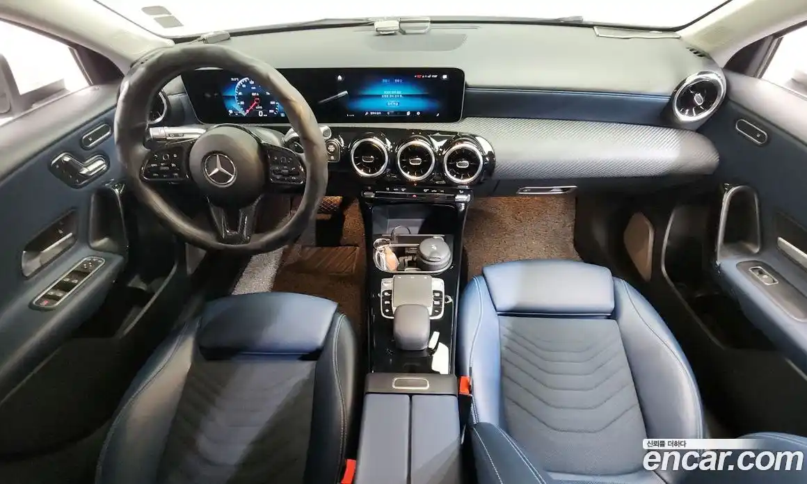 Mercedes-Benz A-Class 2019 2.0 гидро, фото 9 Mercedes-Benz A-Class 2019 2.0 гидро, фото 9