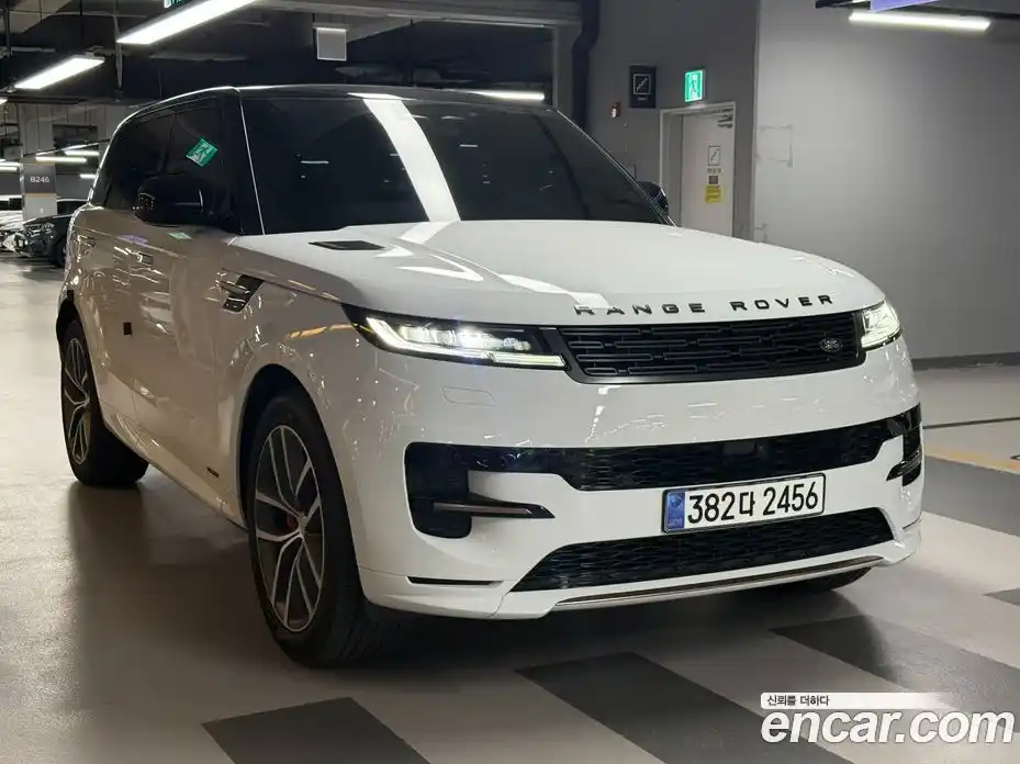 Land Rover Range Rover Sport 2025 3.0 автомат (гидро), фото 3