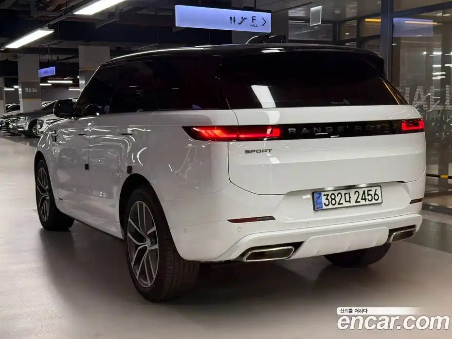 Land Rover Range Rover Sport 2025 3.0 автомат (гидро), фото 4