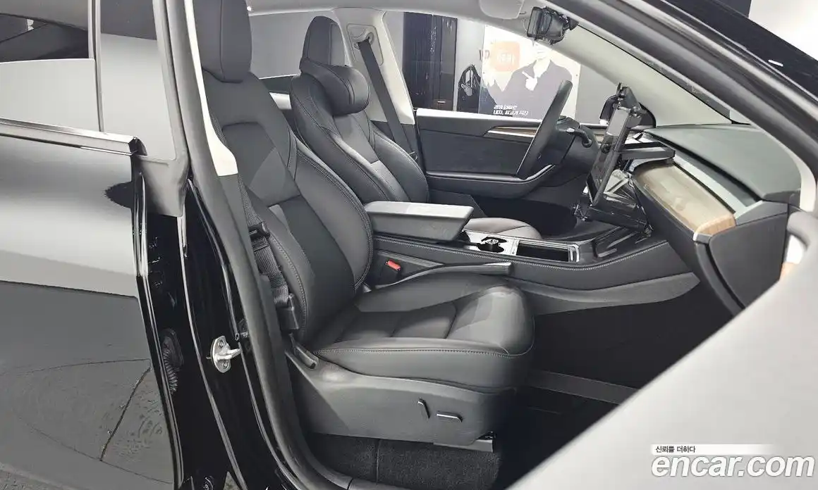 Tesla Model Y 2024 0.2 гидро, фото 17