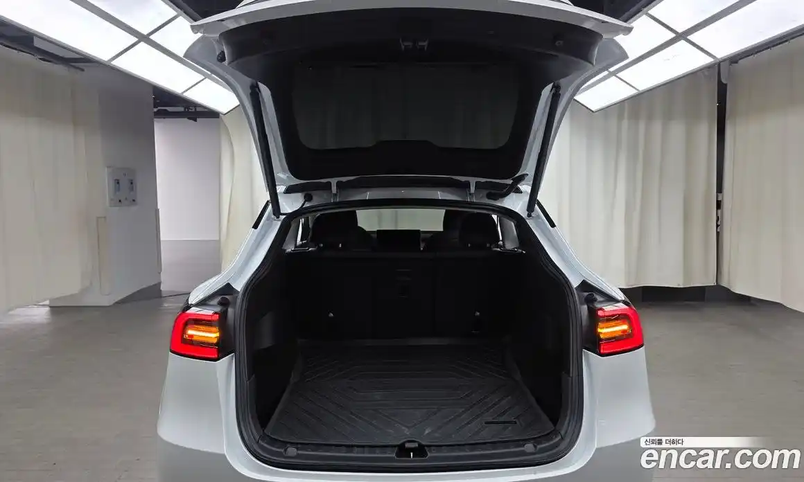 Tesla Model Y 2022 0.2 гидро, фото 23
