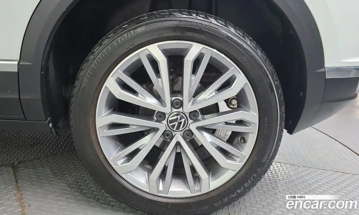Volkswagen T-Roc 2021 2.0 автомат (гидро), фото 7