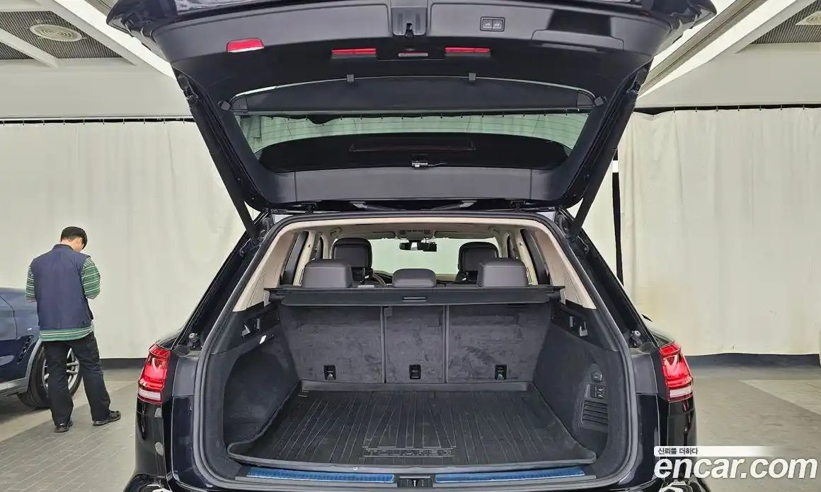 Volkswagen Touareg 2021 3.0 автомат (гидро), фото 26